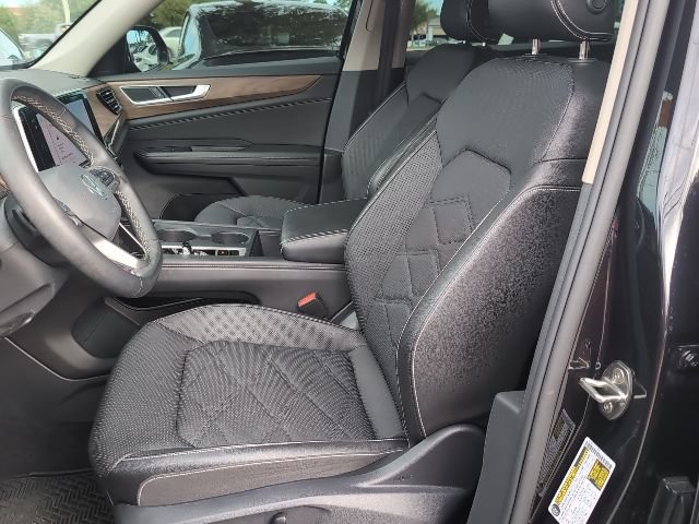 Used 2024 Volkswagen Atlas SE FWD image 9