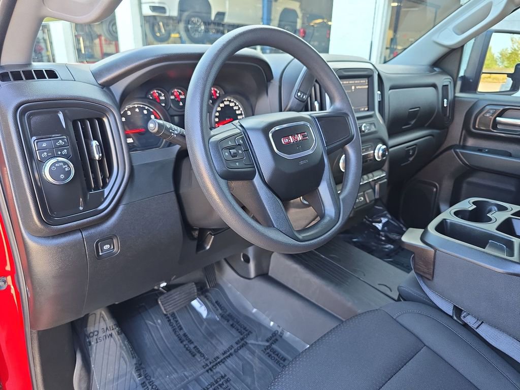 Used 2024 GMC Sierra 2500 Pro w/ Convenience Package image 11