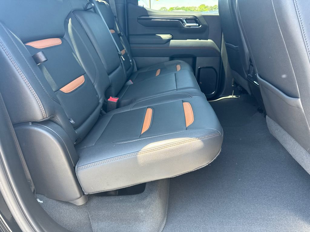 Used 2023 GMC Sierra 1500 AT4 w/ AT4 Premium Package AWD/4WD image 16
