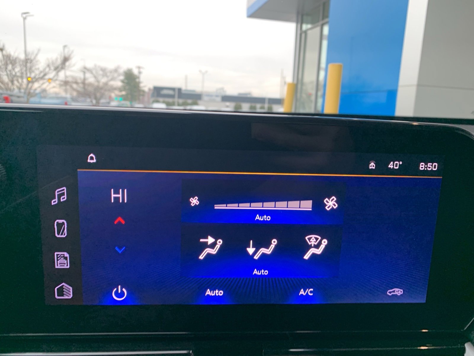 Used 2025 Chevrolet TrailBlazer LT w/ Convenience Package image 24