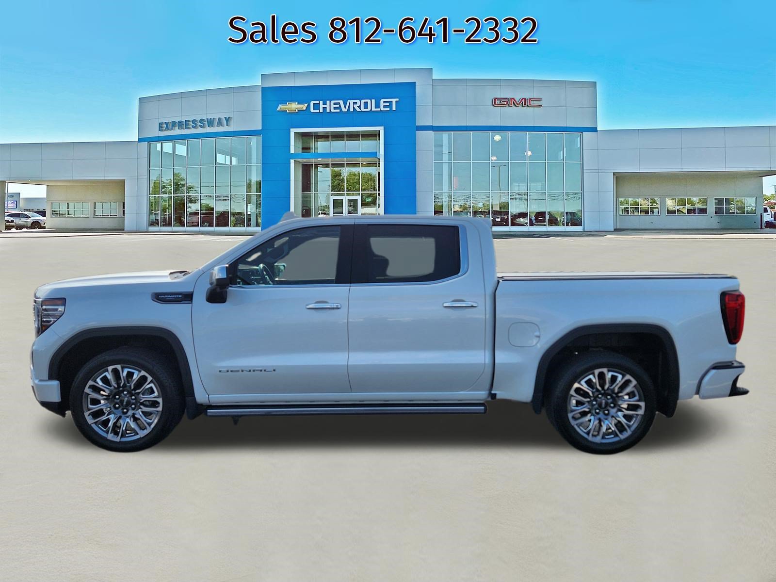 Used 2024 GMC Sierra 1500 Denali Ultimate AWD/4WD image 4