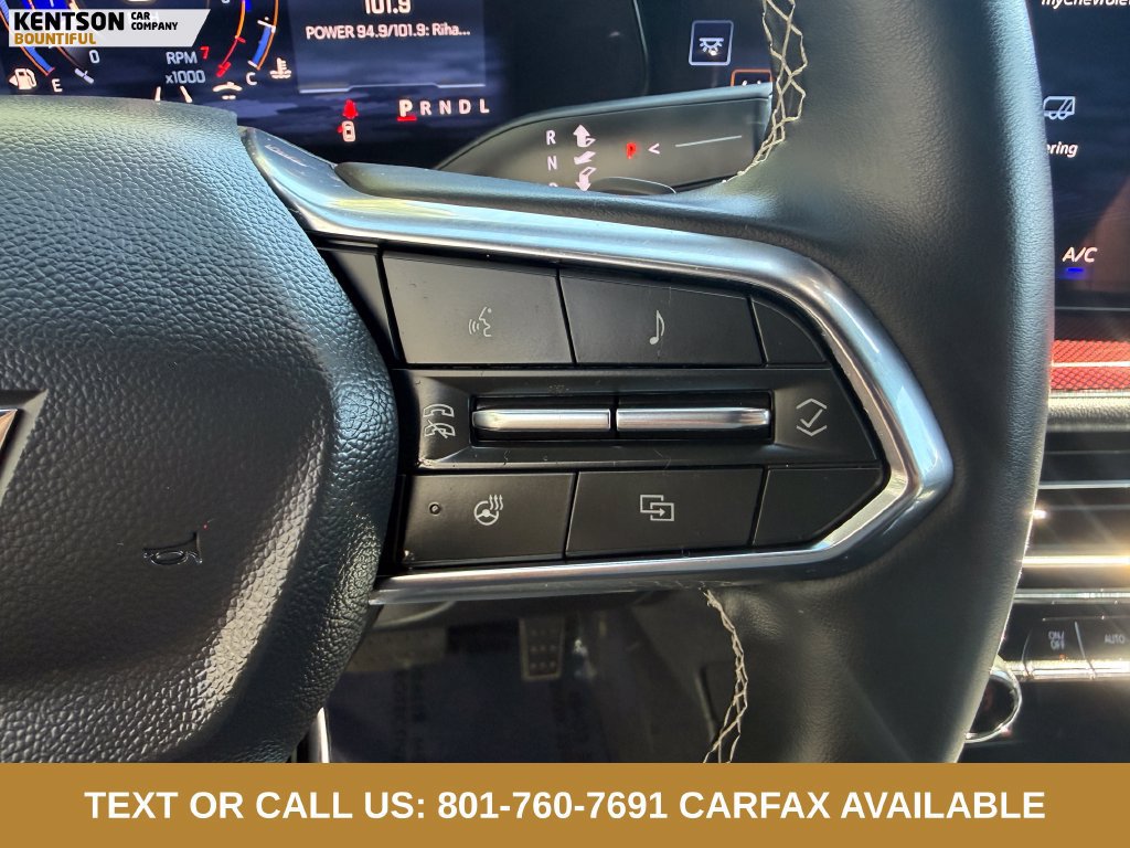 Used 2025 Chevrolet Traverse Z71 AWD/4WD image 16