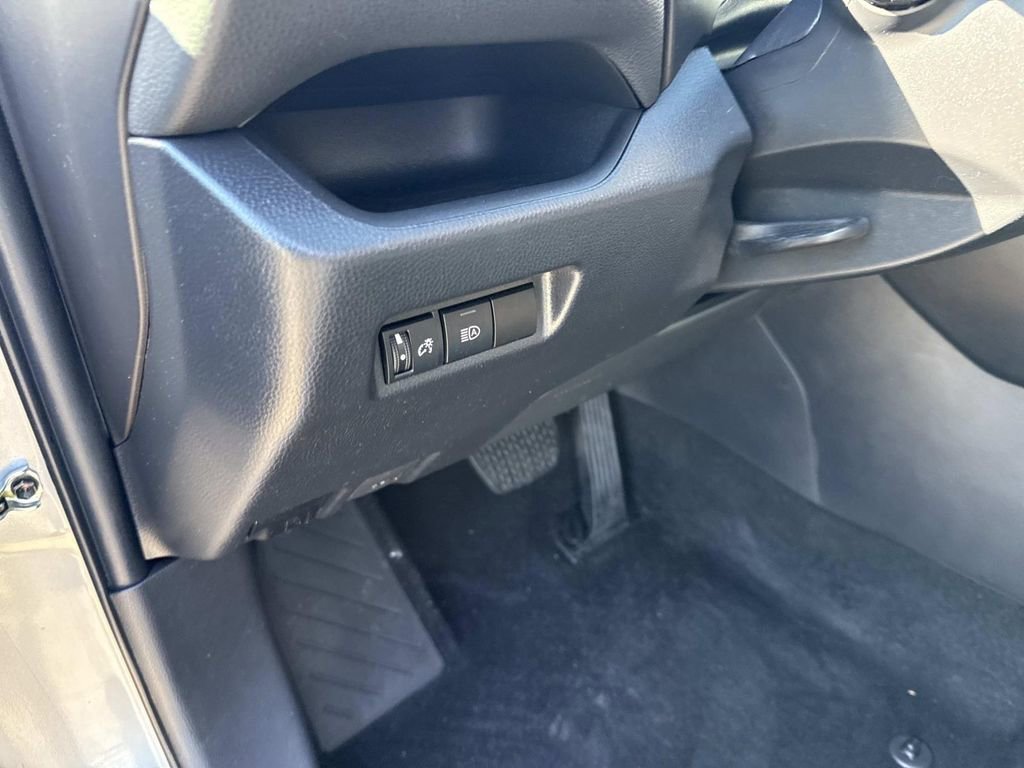 Used 2023 Toyota RAV4 LE image 20