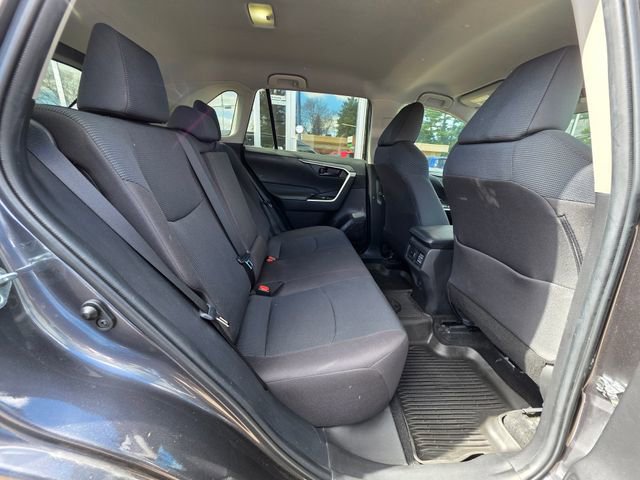 Used 2022 Toyota RAV4 LE AWD/4WD image 15