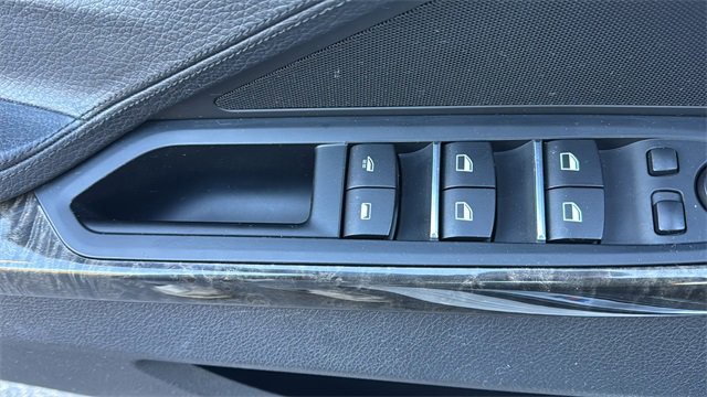 Used 2015 BMW 640i xDrive Convertible image 12