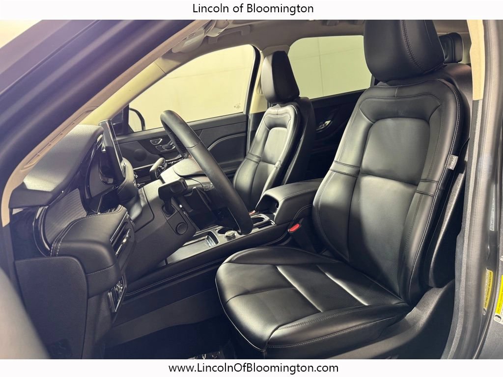 Used 2023 Lincoln Corsair AWD w/ Equipment Group 101A image 17