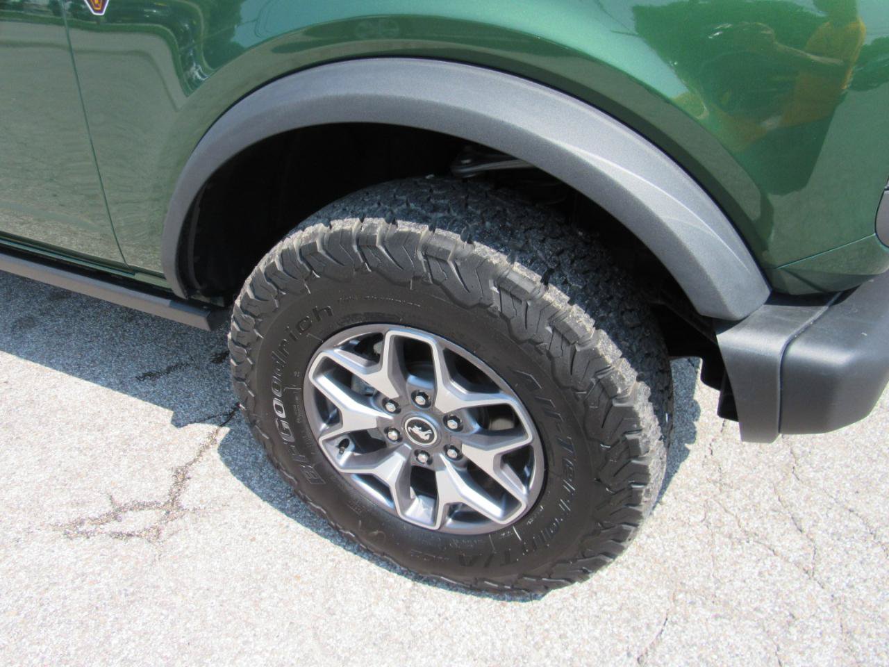 Used 2025 Ford Bronco Badlands AWD/4WD image 44