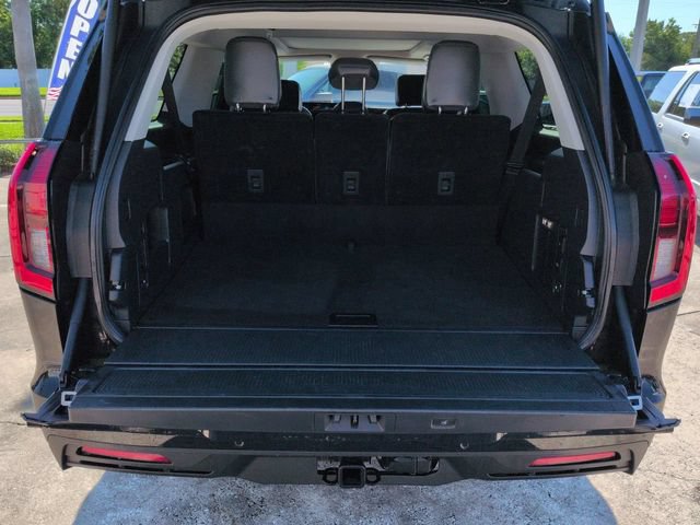 Used 2025 Ford Expedition Max Active AWD/4WD image 13