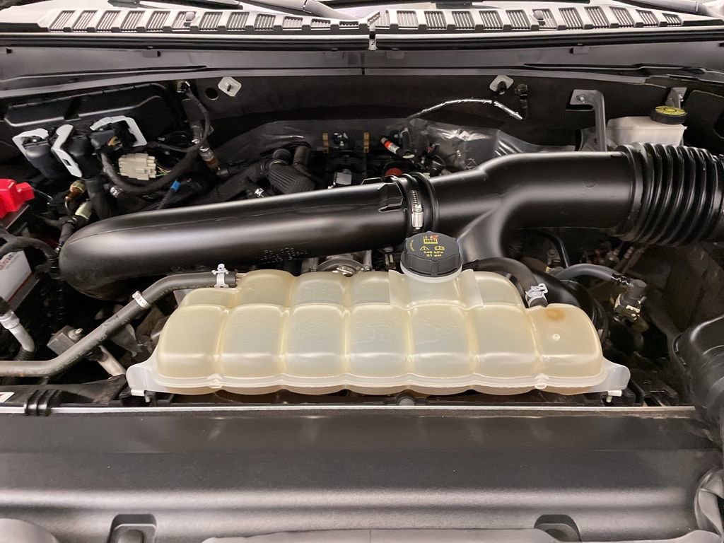 Used 2022 Ford Expedition XLT image 32