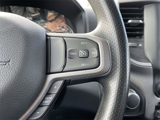 Used 2024 RAM 2500 Tradesman w/ Chrome Appearance Group image 23