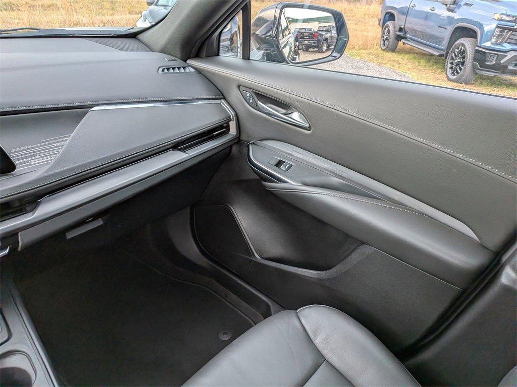 Certified 2025 Cadillac XT4 Premium Luxury image 20