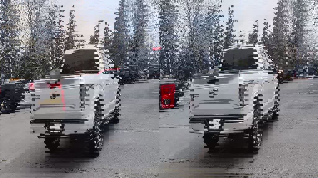 Used 2017 Ford F150 XLT w/ Equipment Group 302A Luxury image 8