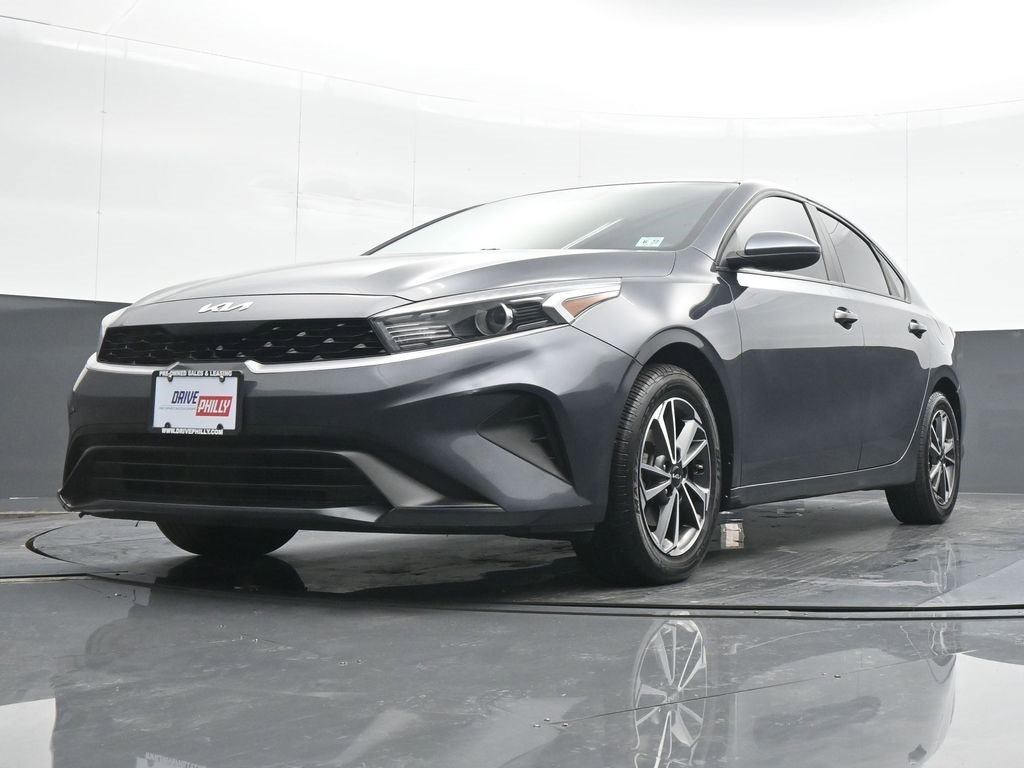 Used 2022 Kia Forte LXS image 16