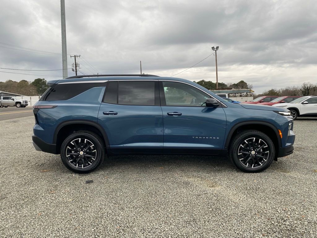 New 2026 Chevrolet Traverse LT w/ Sun and Wheel Package video 2