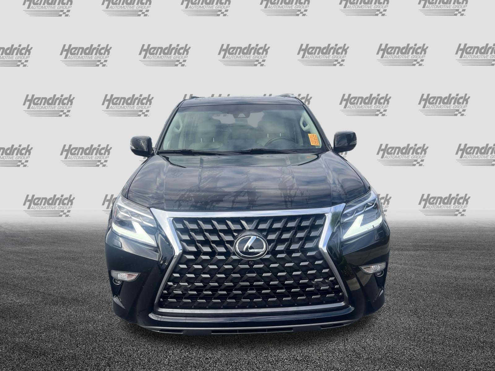 Used 2022 Lexus GX 460 Luxury w/ Accessory Package AWD/4WD image 3