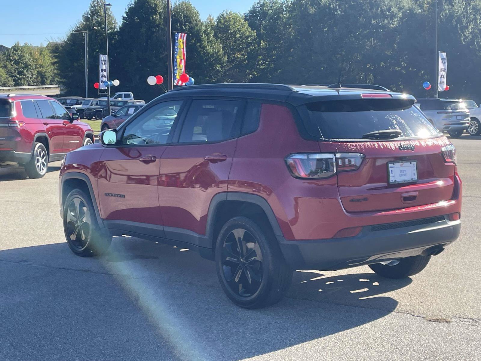Used 2021 Jeep Compass Latitude AWD/4WD image 24