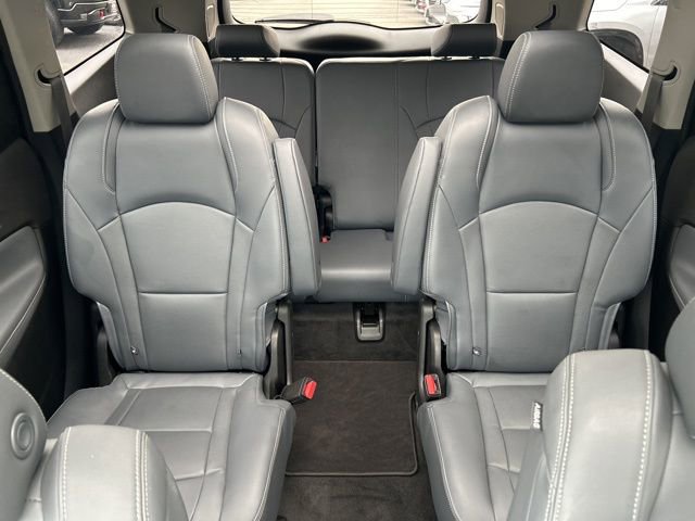 Used 2020 Buick Enclave Premium w/ Sun and Sites Package image 24