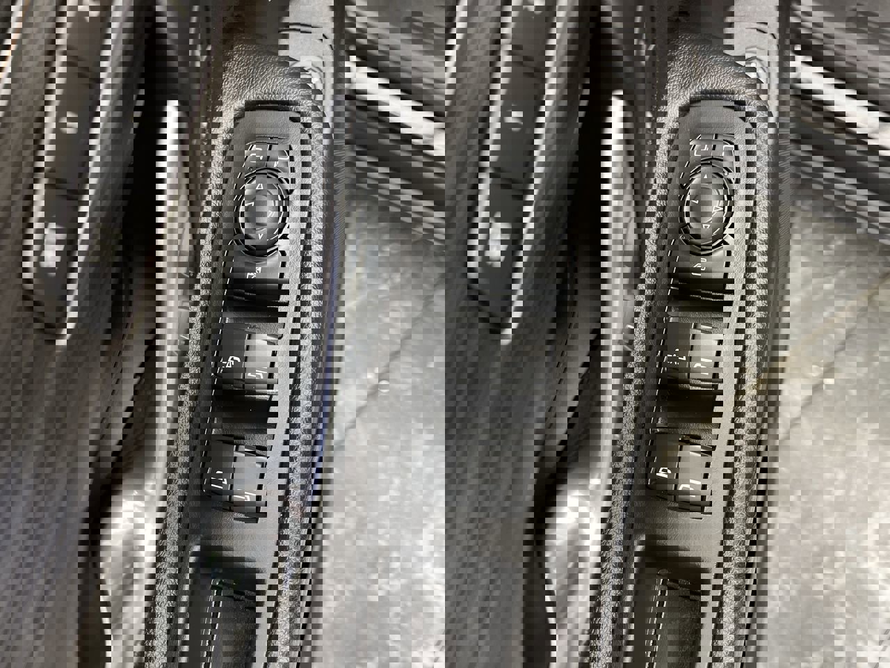 Certified 2024 GMC Terrain SLT image 7