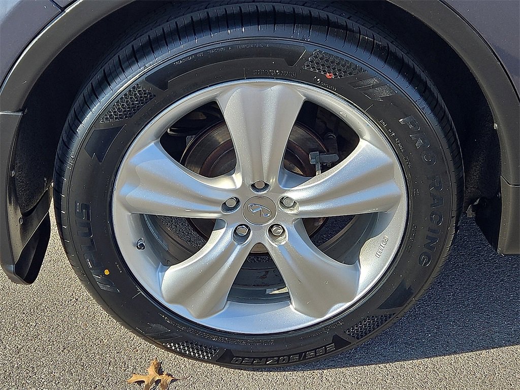 Used 2010 INFINITI FX35 2WD w/ Navigation Pkg image 7