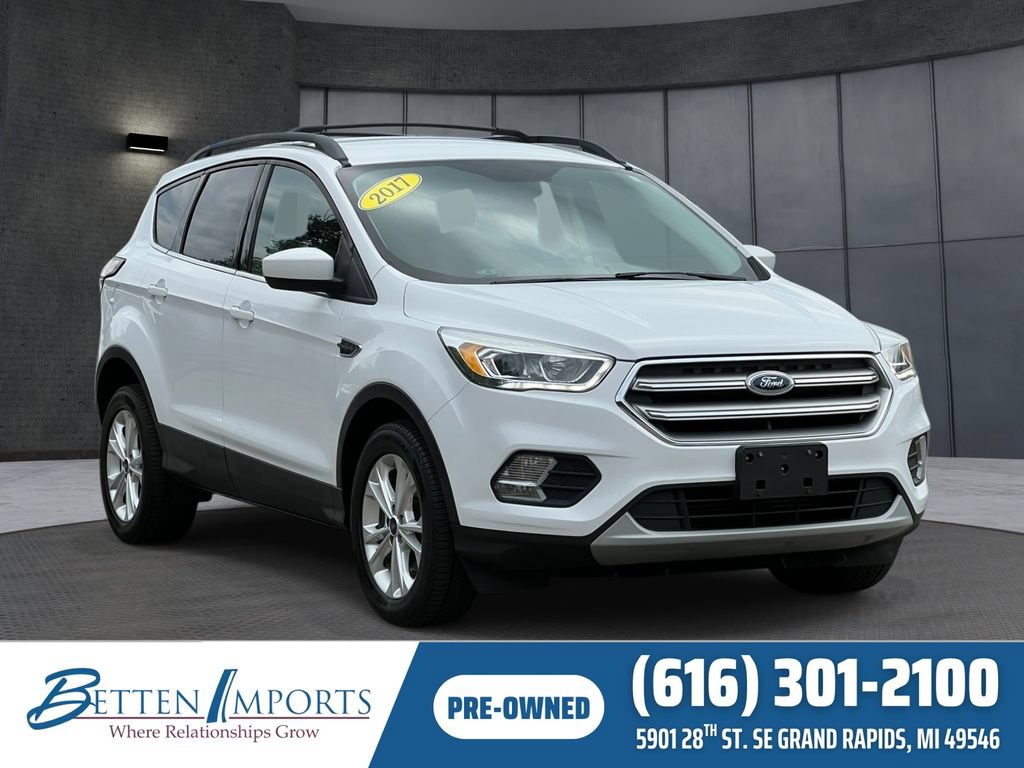 Used 2017 Ford Escape SE w/ Equipment Group 201A