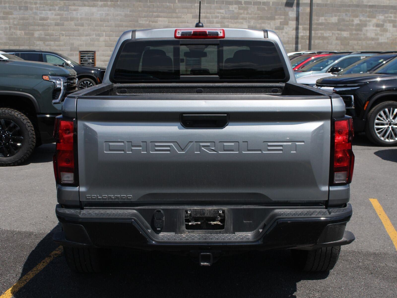 Used 2024 Chevrolet Colorado Trail Boss w/ Advanced Trailering Package AWD/4WD image 6