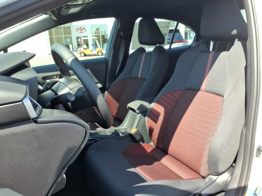 Certified 2026 Toyota Corolla SE FWD image 2