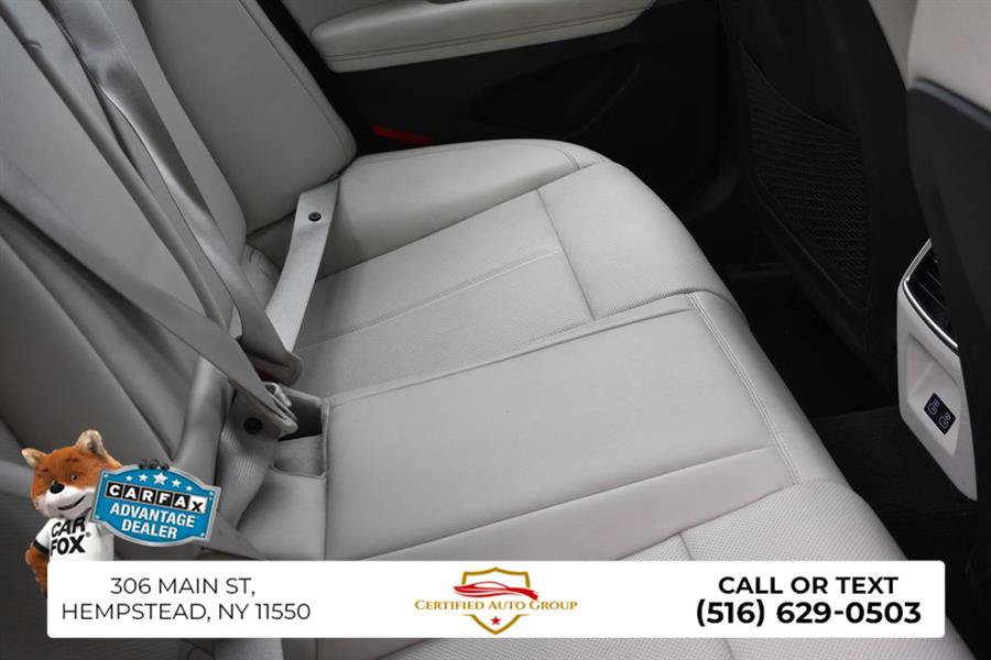 Used 2025 Genesis G70 2.5T image 26