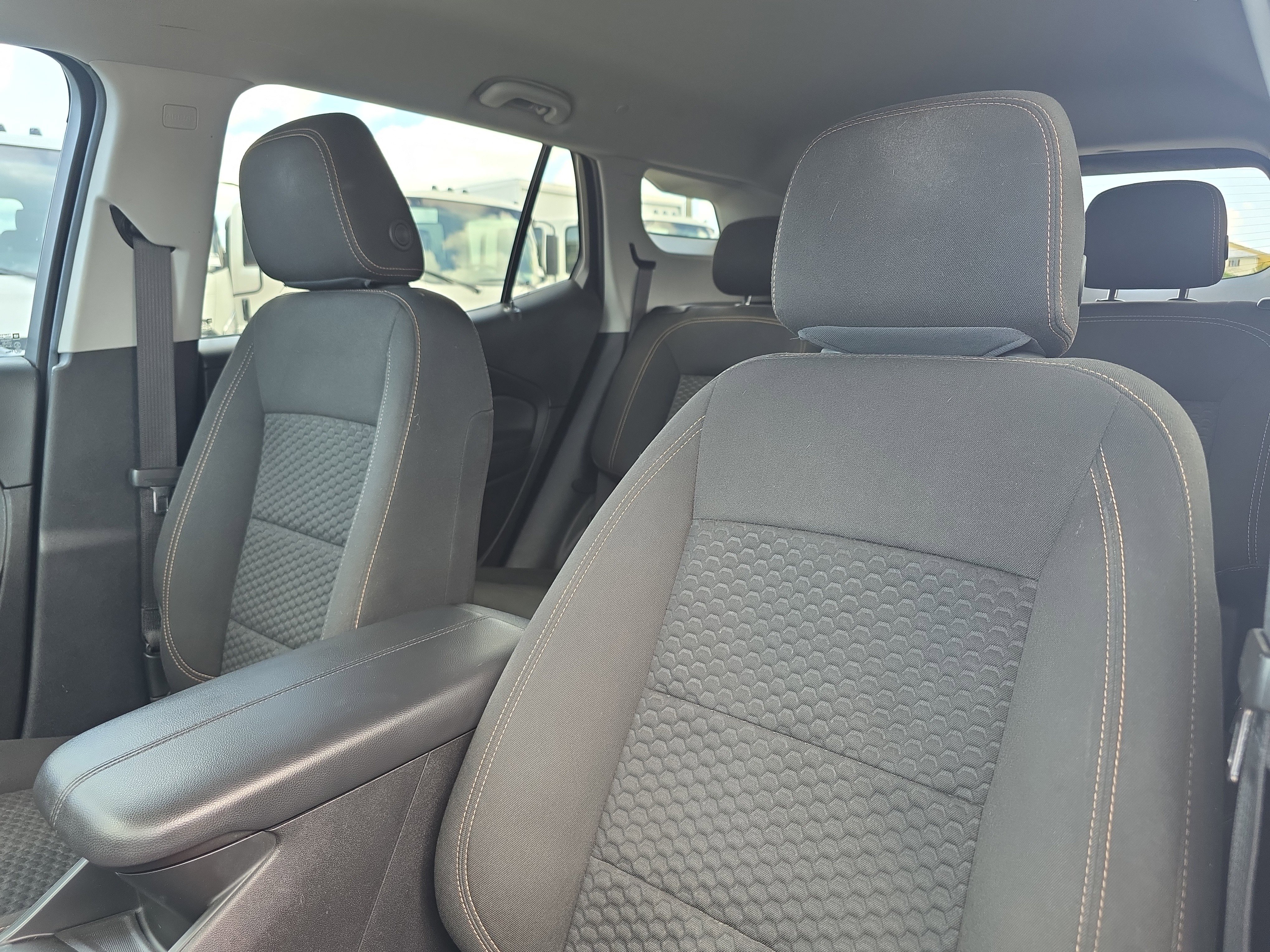 Used 2018 GMC Terrain SLE FWD image 25