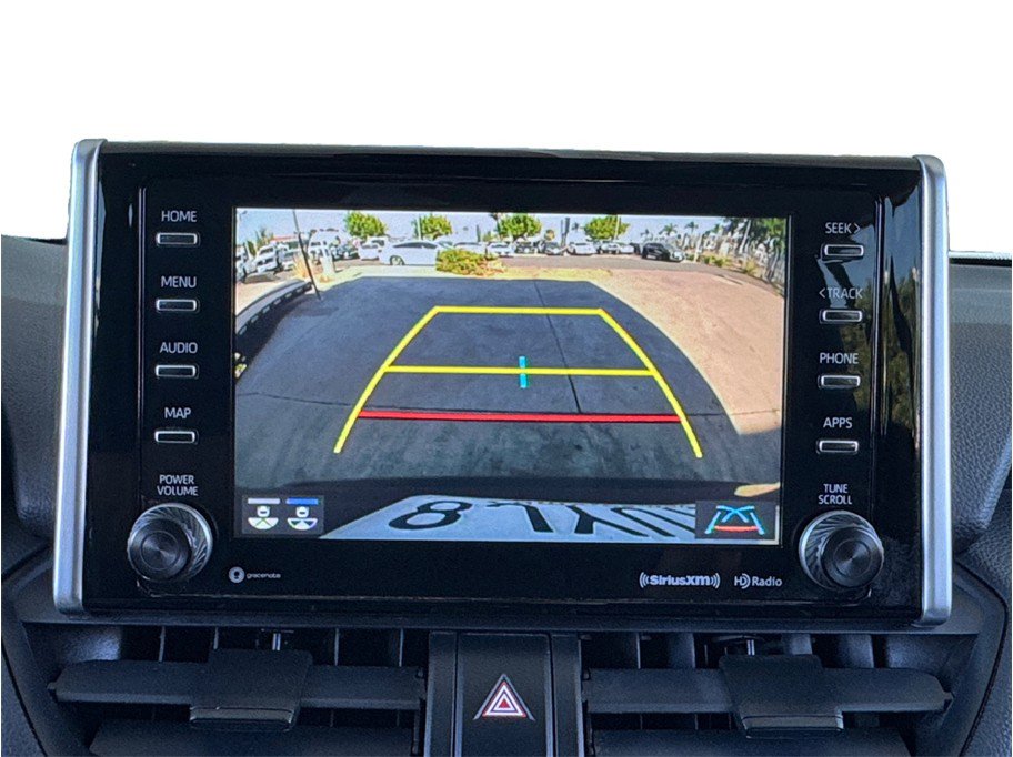 Used 2019 Toyota RAV4 XLE AWD/4WD image 17