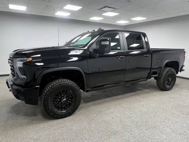 Used 2024 Chevrolet Silverado 2500 ZR2 w/ Technology Package AWD/4WD image 6
