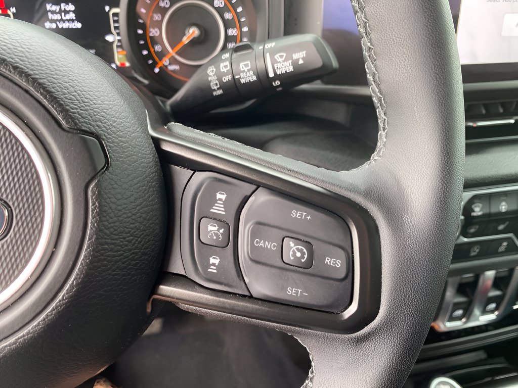 Used 2025 Jeep Wrangler Sport AWD/4WD image 23