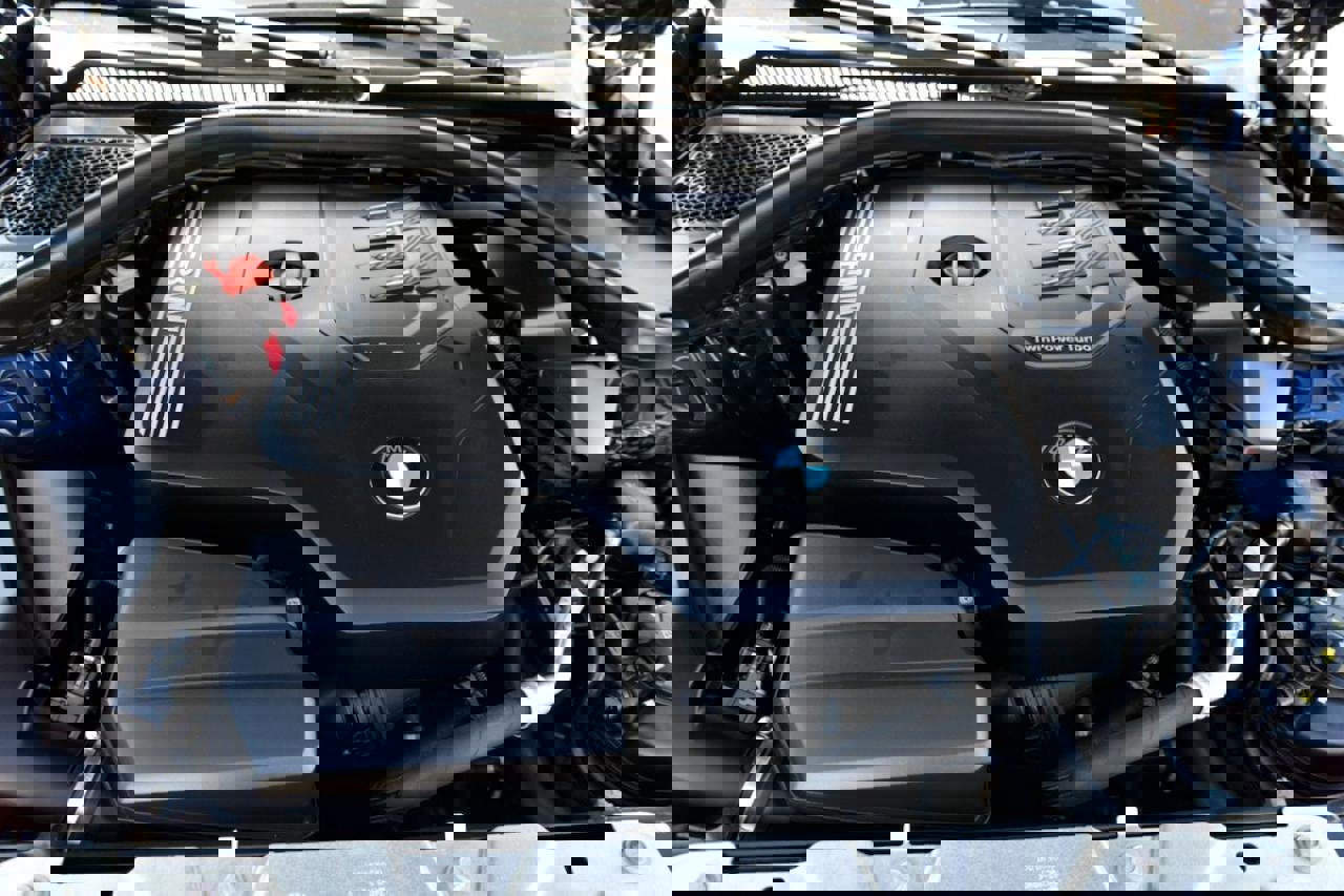 Used 2021 BMW 330i Sedan w/ Convenience Package image 19