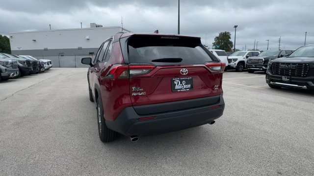 Used 2025 Toyota RAV4 XLE AWD/4WD image 8