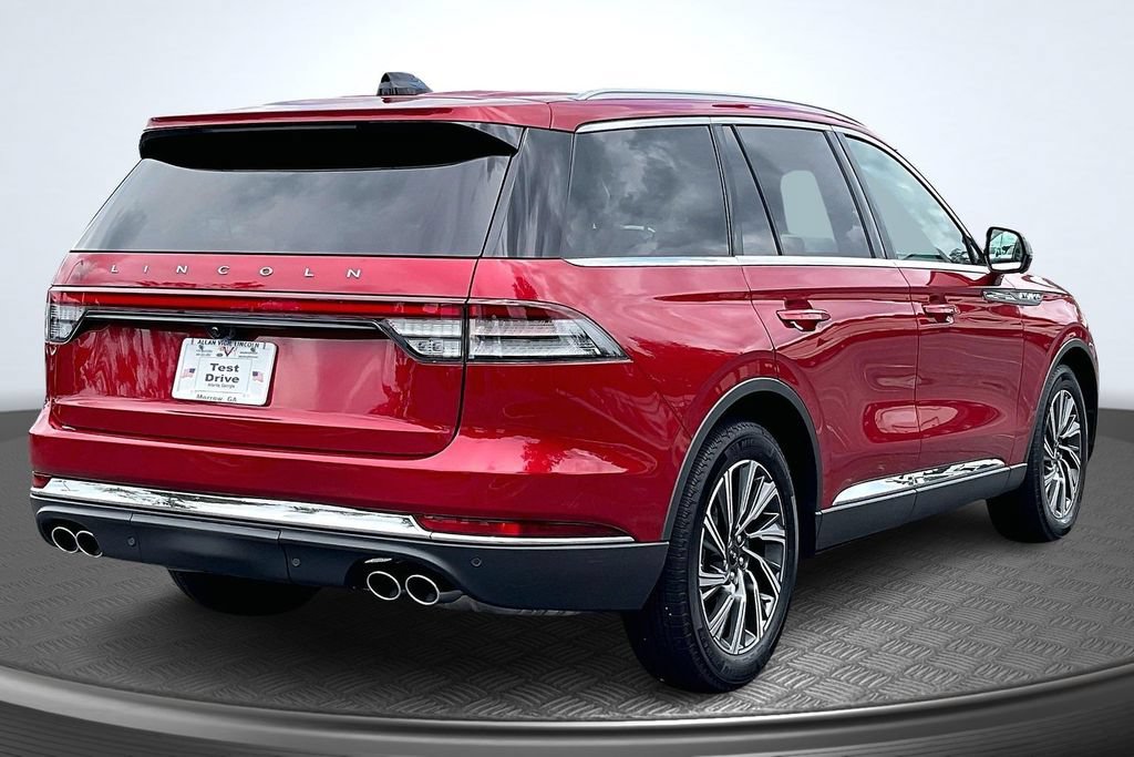 Used 2026 Lincoln Aviator 2WD image 7