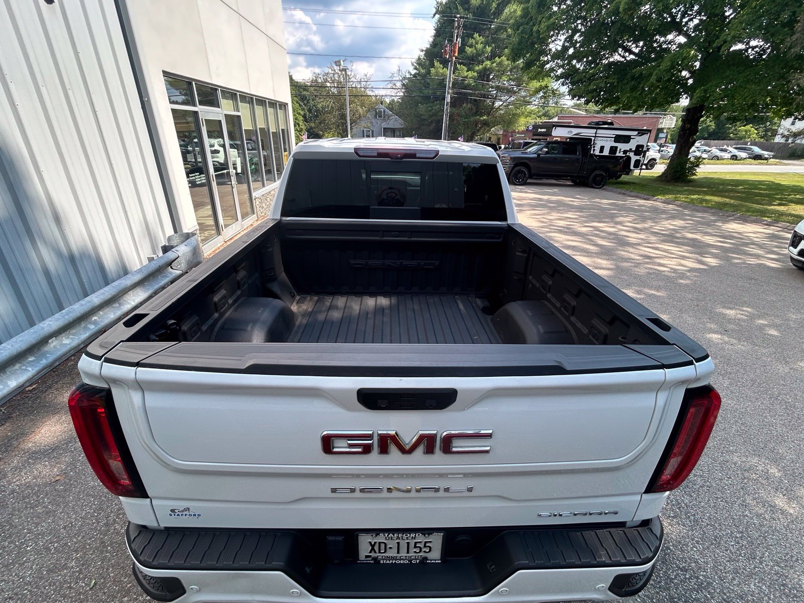 Used 2023 GMC Sierra 1500 Denali w/ Denali Reserve Package AWD/4WD image 7
