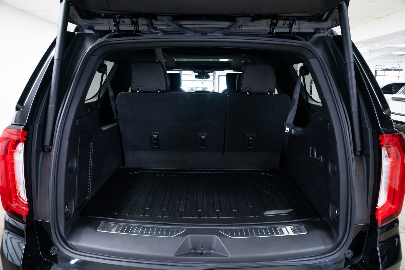 Used 2023 GMC Yukon XL AT4 w/ LPO, Floor Liner Package image 8
