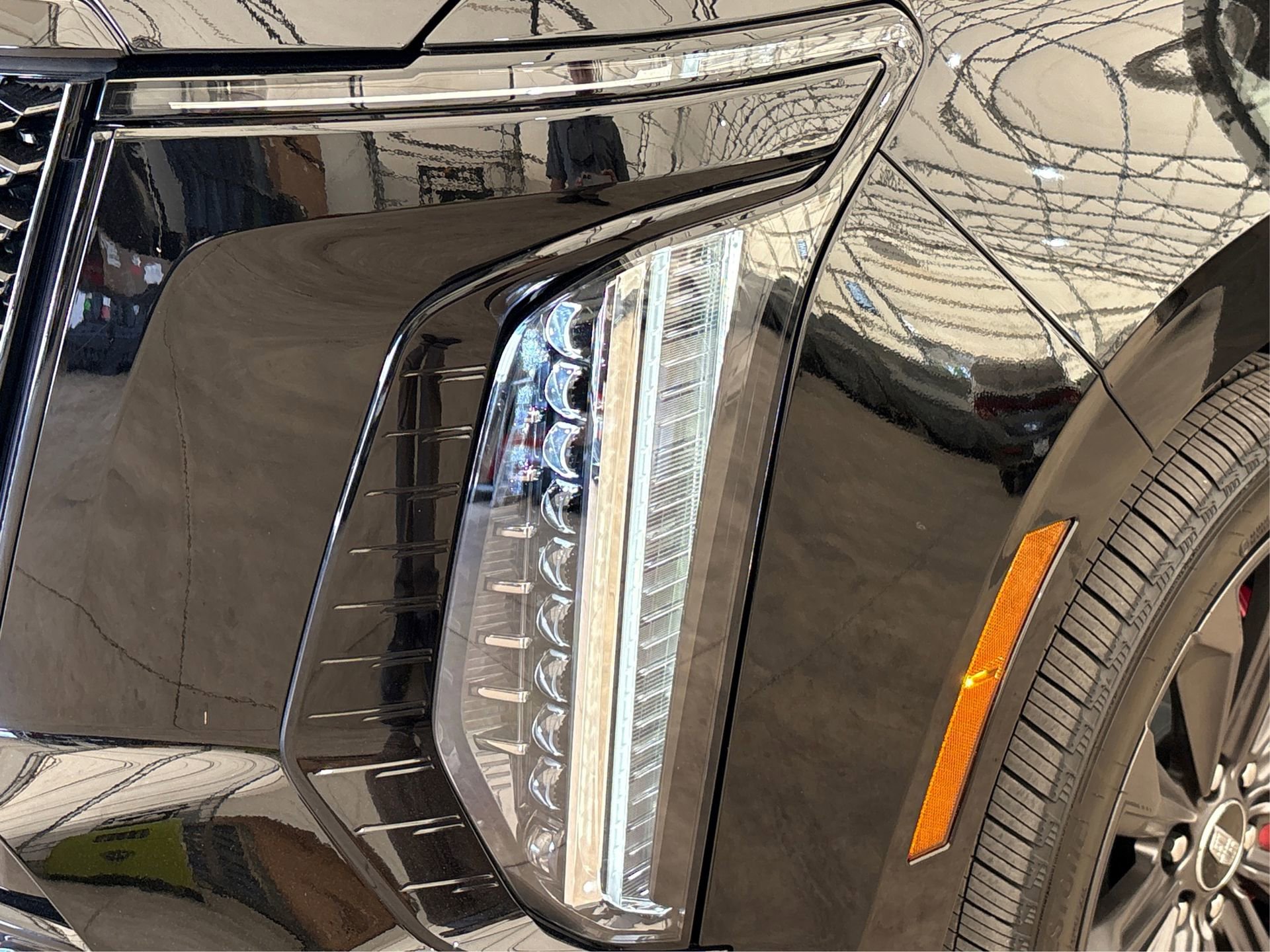 New 2025 Cadillac Escalade V image 14