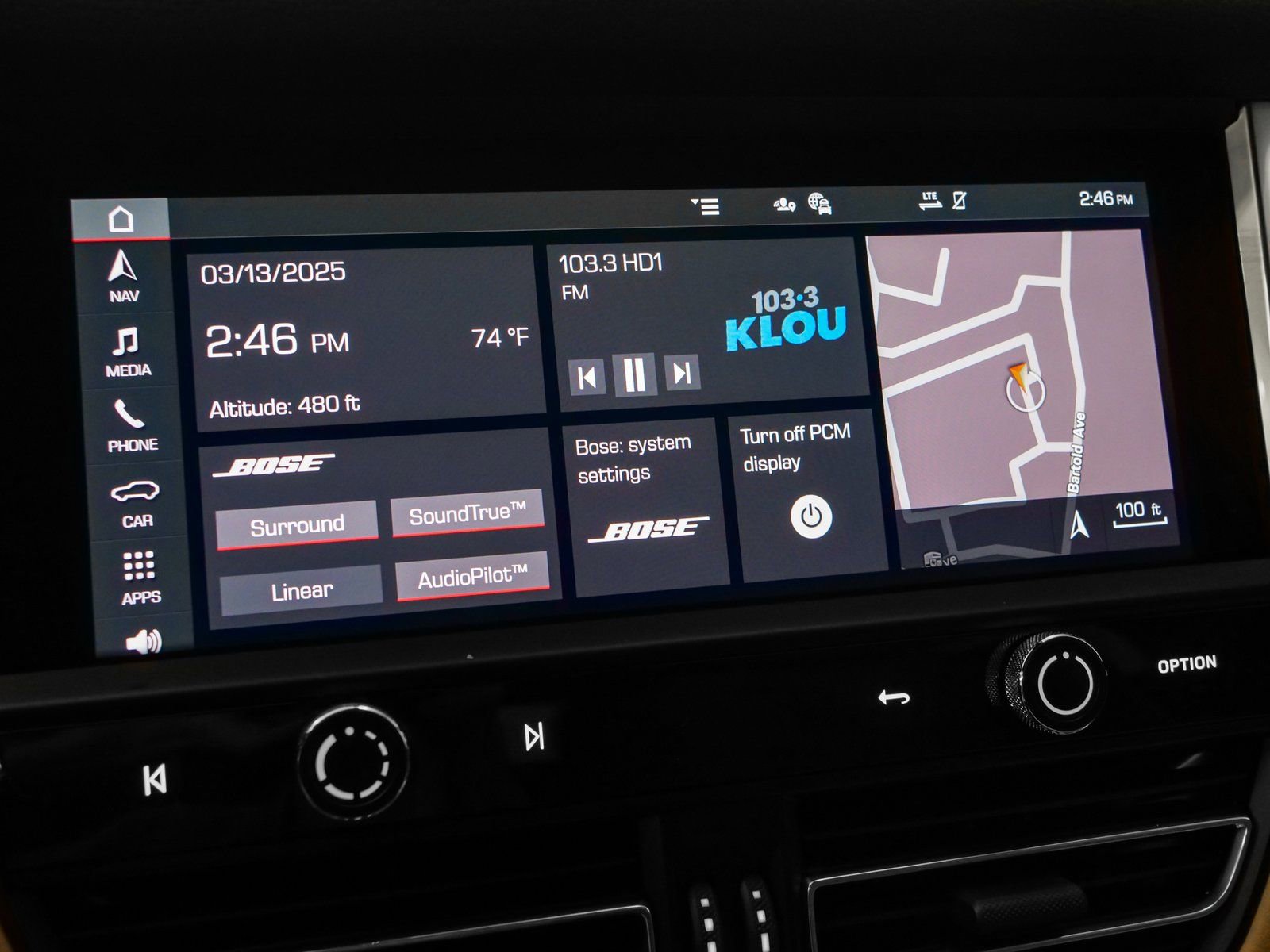 Used 2025 Porsche Macan image 30