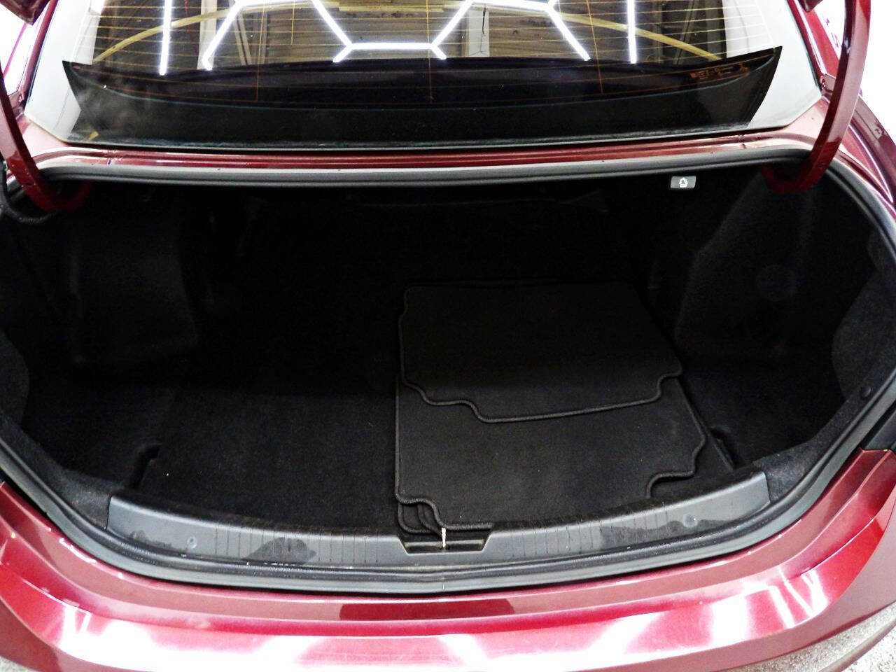 Used 2016 Chevrolet Malibu LT image 13