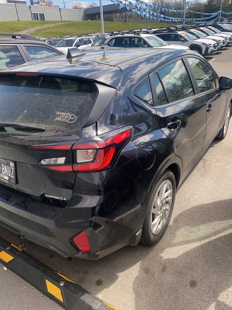 Certified 2024 Subaru Impreza 2.0i w/ Popular Package #1A image 3