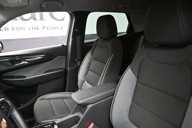 Used 2024 Chevrolet TrailBlazer LT w/ LT Cold Weather Package FWD image 16