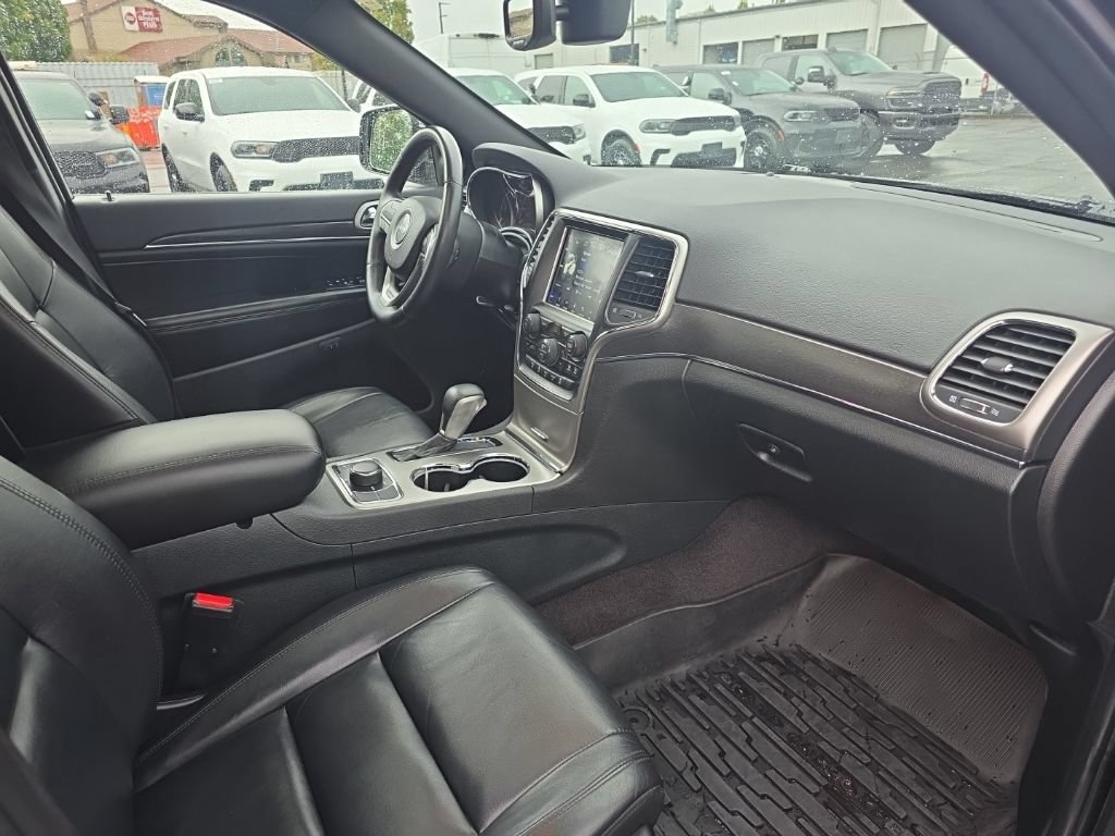 Used 2018 Jeep Grand Cherokee Limited AWD/4WD image 10