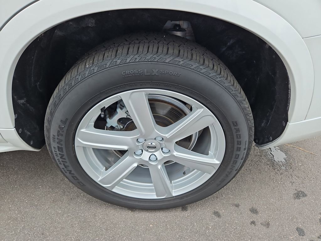 Used 2022 Volvo XC90 T5 Momentum image 36