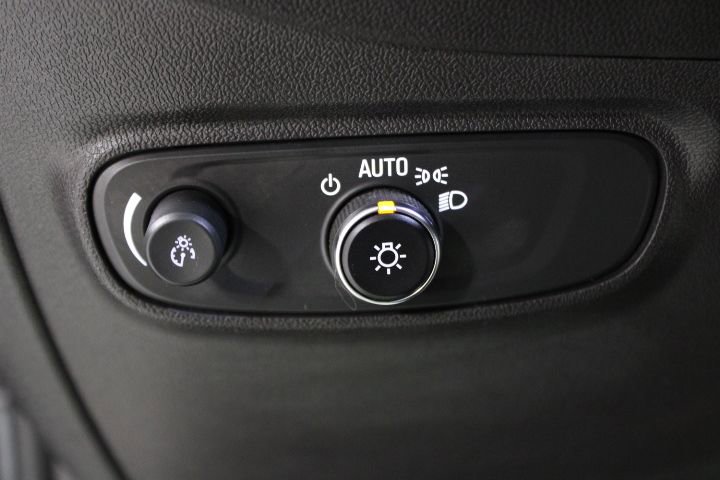 Used 2024 Chevrolet Equinox LT image 39