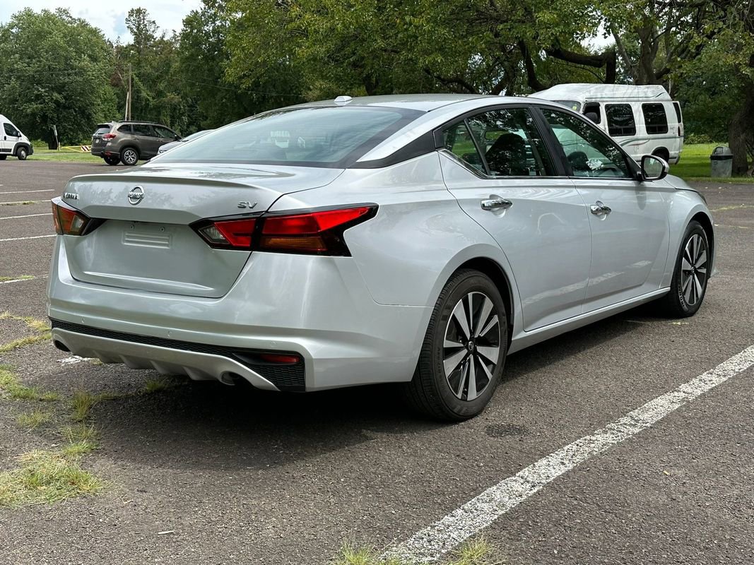Used 2022 Nissan Altima 2.5 SV image 4