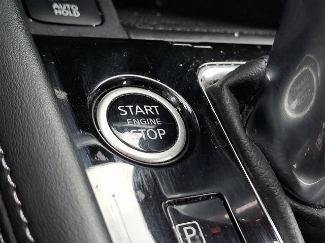 Used 2023 Nissan Kicks SR w/ SR Premium Package FWD image 24