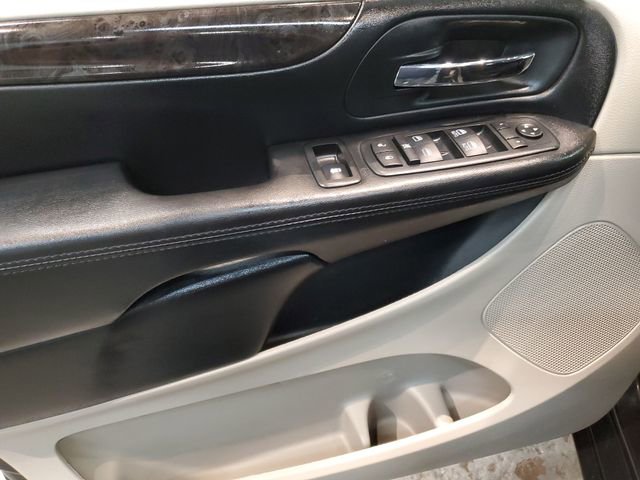 Used 2017 Dodge Grand Caravan SE w/ Power Window Group FWD image 11