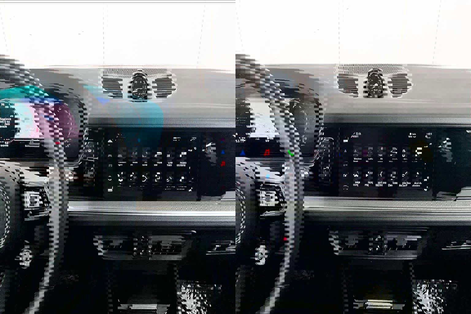 Used 2024 Porsche Cayenne Coupe image 6