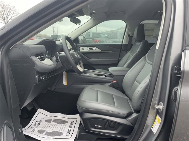 New 2026 Ford Explorer Active w/ Active Comfort Package image 18