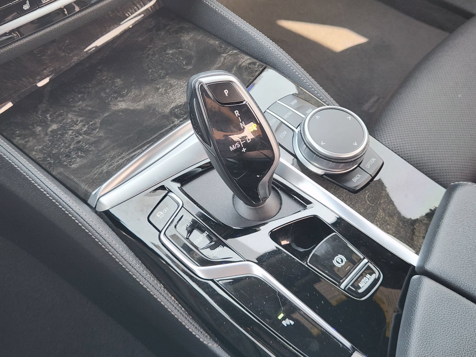 Used 2022 BMW 540i w/ M Sport Package RWD image 20